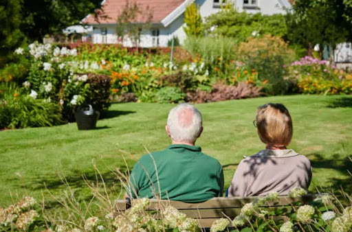 Tuin inrichten in Hygge stijl – warme en gezellige buitenruimte